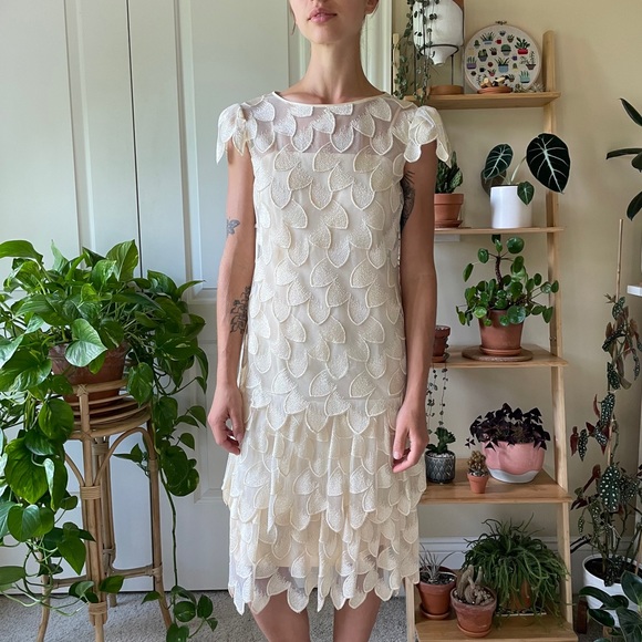 Vintage Ruffled Dress - Picture 5 of 16